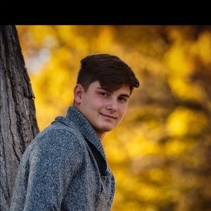 Meet your Posher, Lukas